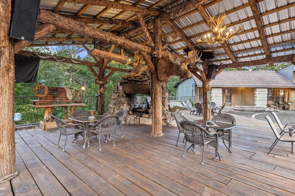 Stonegate Lodge 2 Queen Beds Wifi Tv Salt Water Pool Fire Pits #303 Eureka Springs Exterior photo